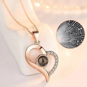 Collier Pendentif Je t'aime en 100 langues قلادة مكتوب في حجرها كلمة أحبك ب100 لغة